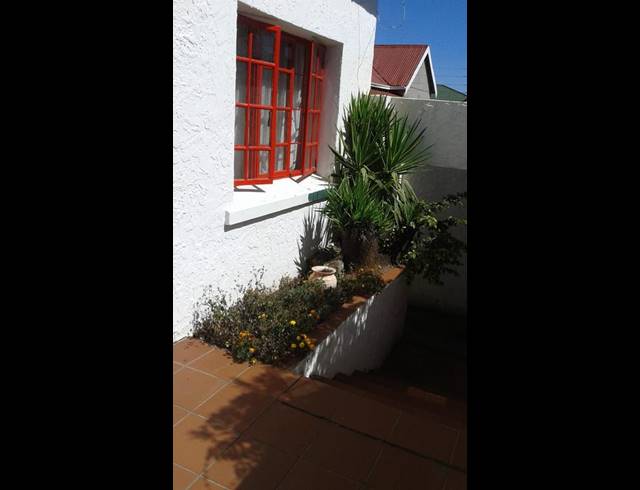 2 BEDROOM PROPERTY TO RENT IN BRIXTON